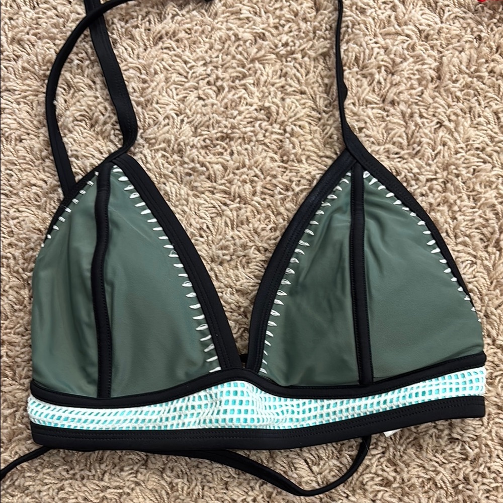 Stylish Green and Black Women's Swim Top